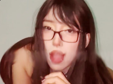 超爽死库水dva超骚包・享受性爱的洋妞母狗