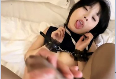 甜美小魅魔洛宝宝・口技很好・被操到吐舌头・要求更多小表情更难忍了