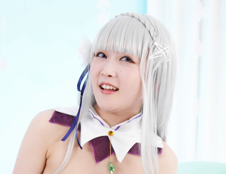 美女2