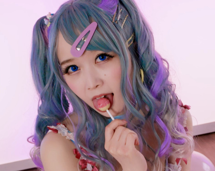 美女18